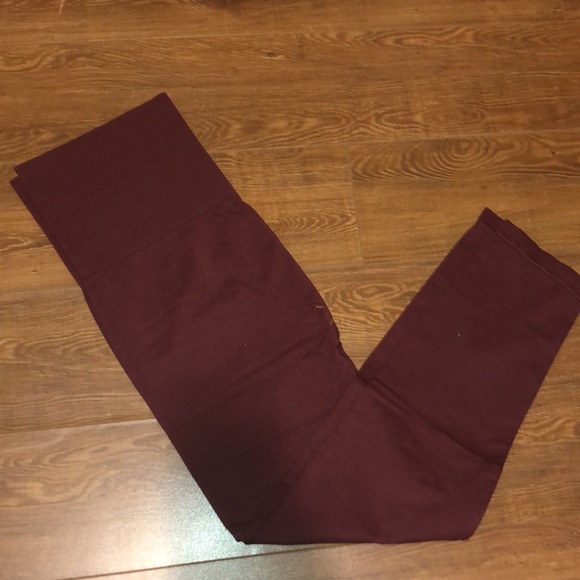Tummy Control Leggings Burgundy - Picture 2 of 2